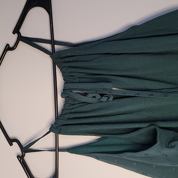 Maurices XXL hunter Green chiffon halter top - Picture 5 of 5